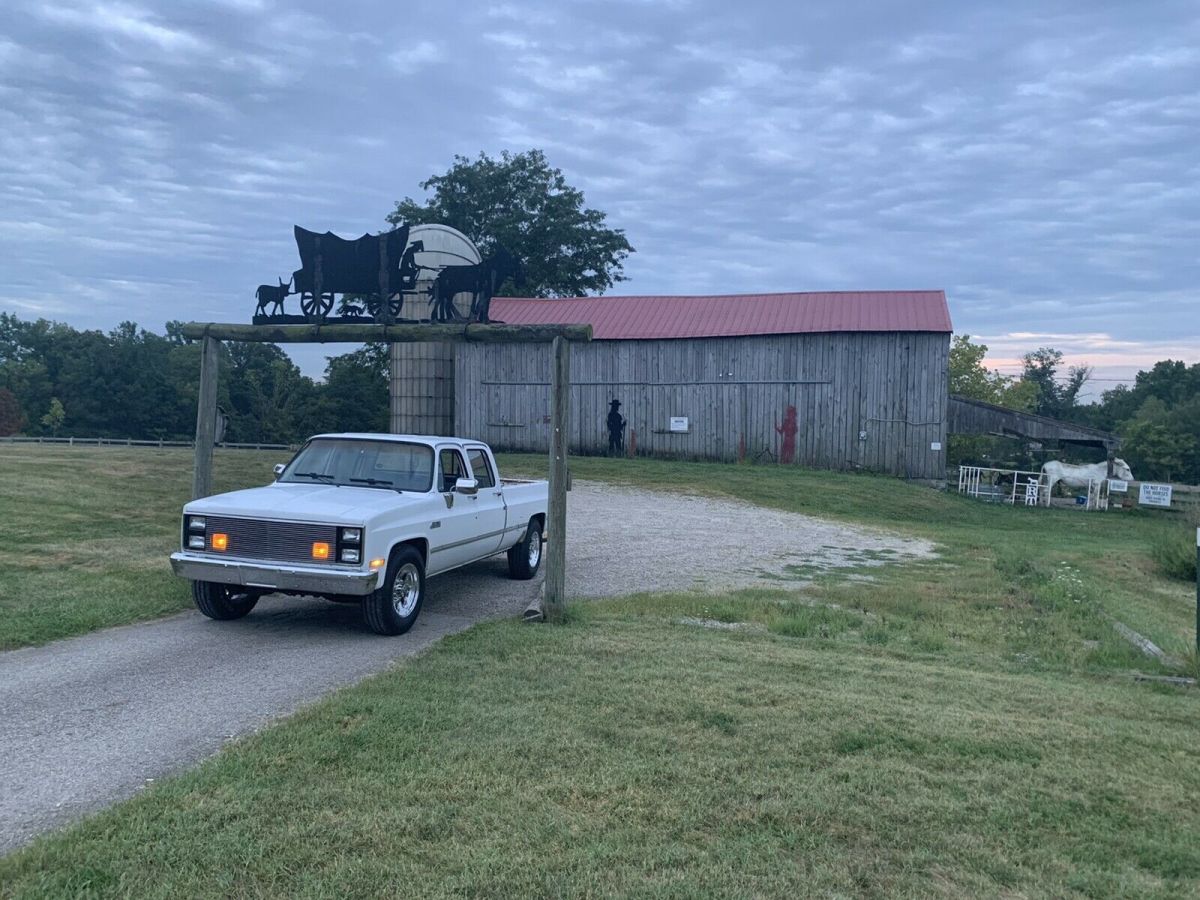 1988 White GMC R3500 Pickup
