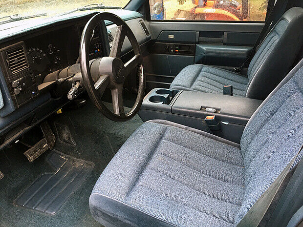 1988 White Chevrolet Silverado 2500 Standard Cab Pickup