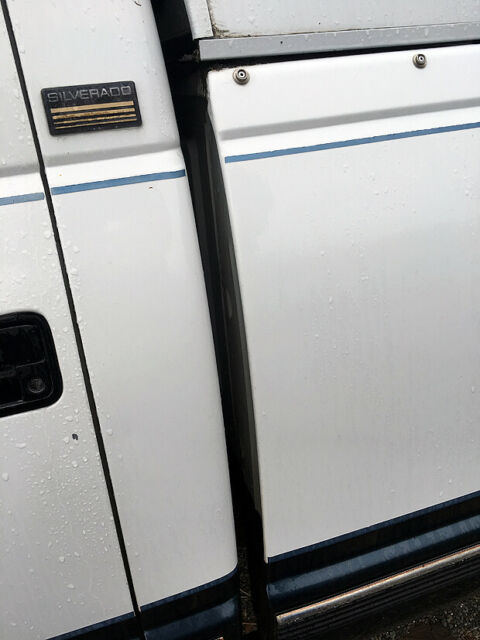 1988 White Chevrolet Silverado 2500 Standard Cab Pickup