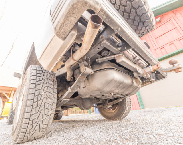 1988 Silver Isuzu Trooper SUV