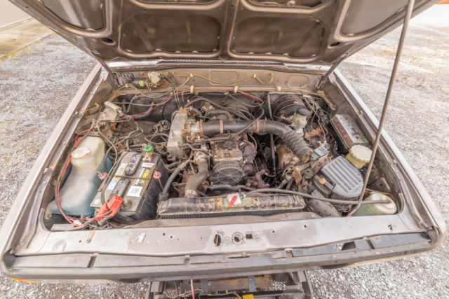 1988 Silver Isuzu Trooper SUV