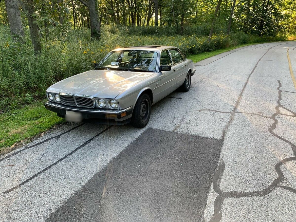 1988 Silver Jaguar XJ6 Sedan