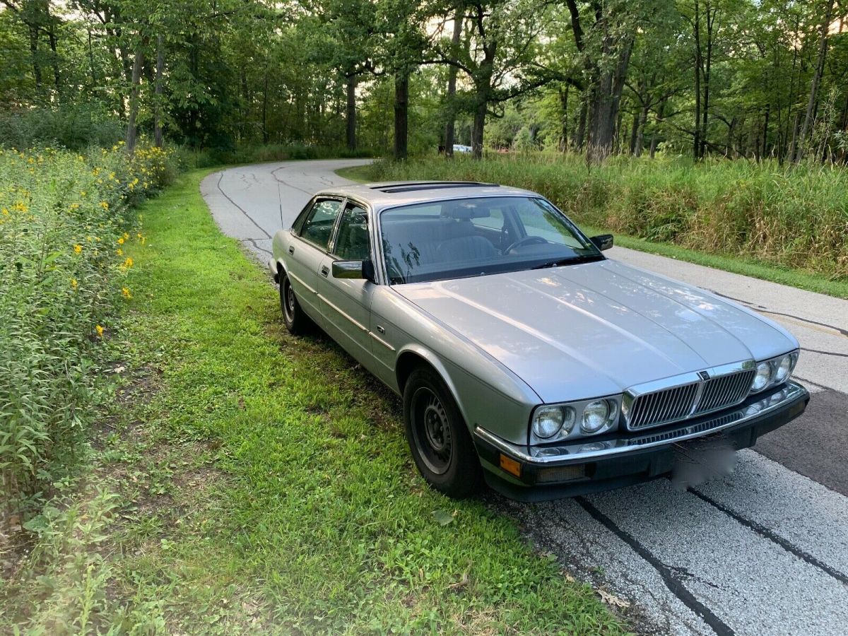 1988 Silver Jaguar XJ6 Sedan