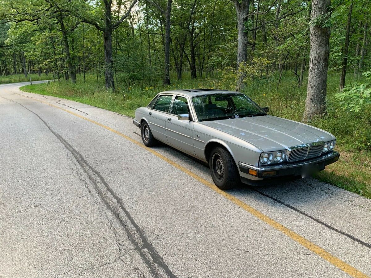 1988 Silver Jaguar XJ6 Sedan