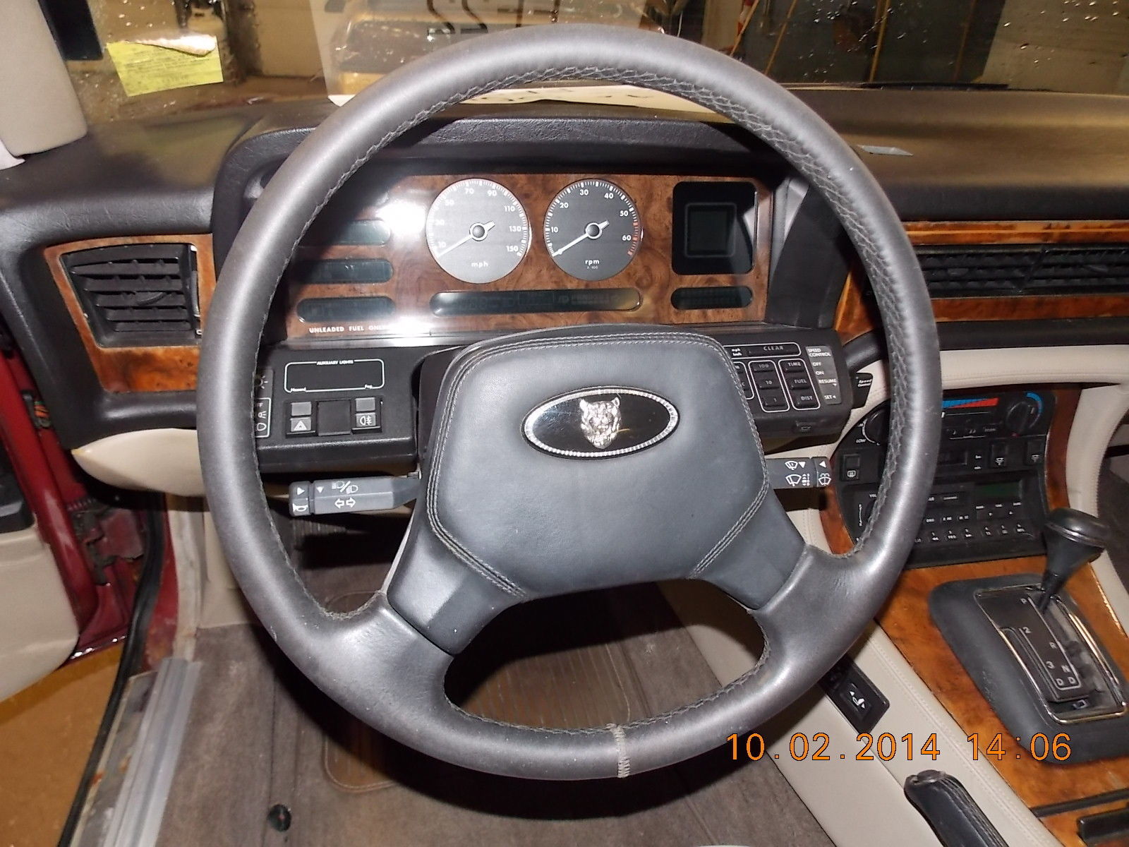 1988 Maroon Jaguar XJ6 Sedan