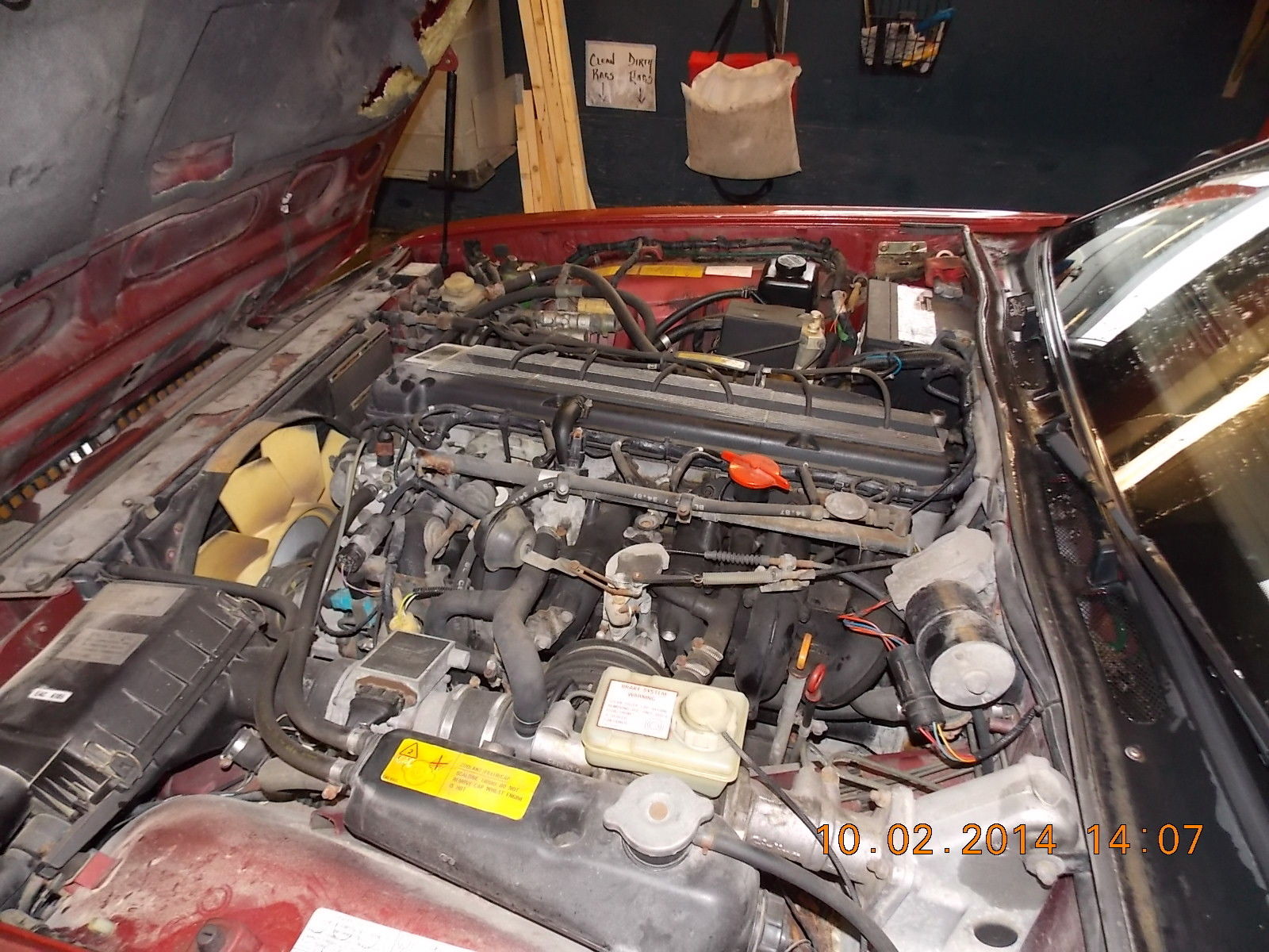 1988 Maroon Jaguar XJ6 Sedan