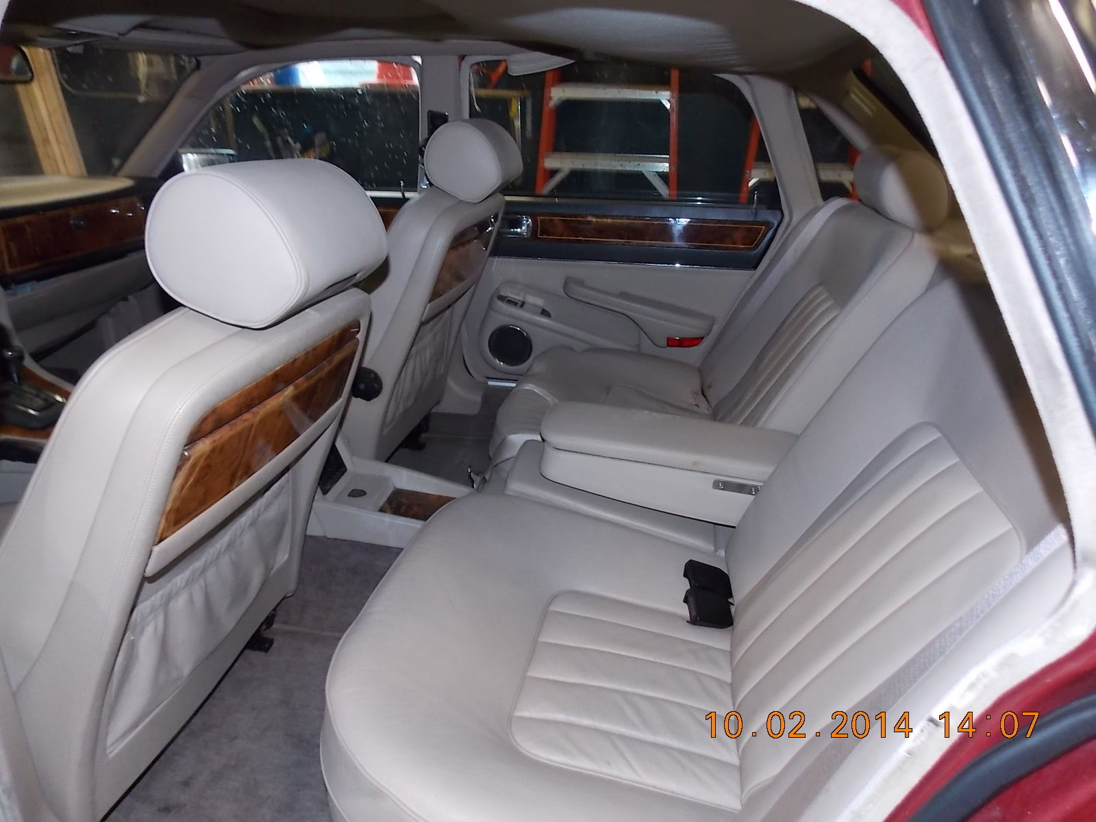 1988 Maroon Jaguar XJ6 Sedan