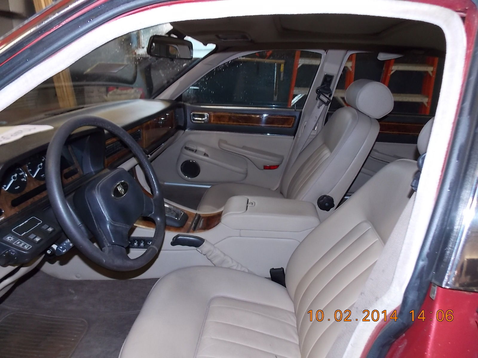1988 Maroon Jaguar XJ6 Sedan