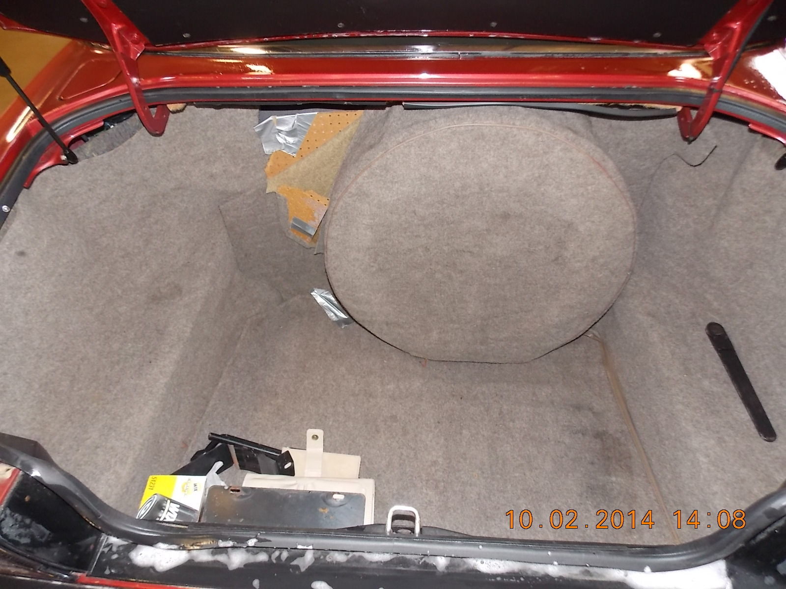 1988 Maroon Jaguar XJ6 Sedan