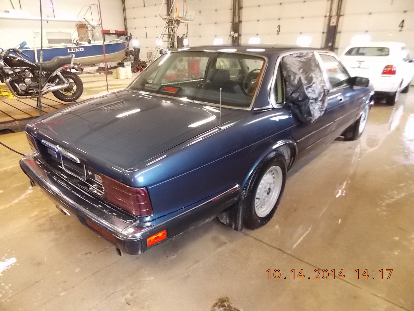 1988 Blue Jaguar XJ6 Sedan