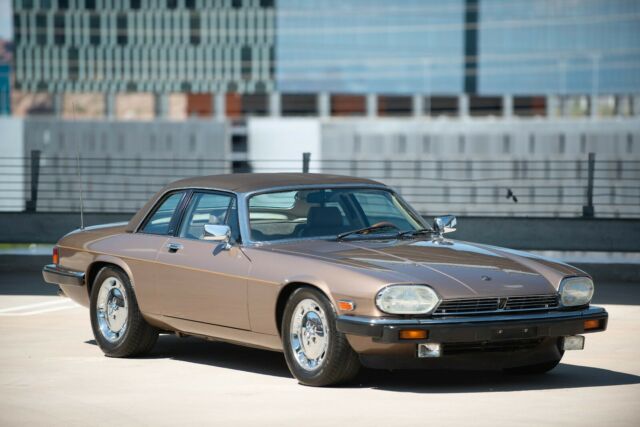 1988 Brown Jaguar XJS CONERTIBLE