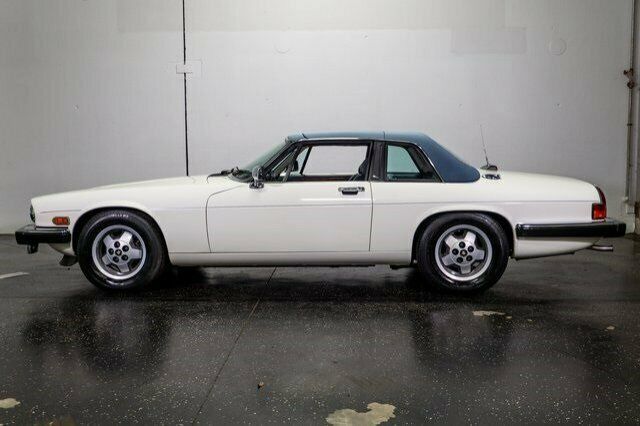1988 White Jaguar XJS 2D Convertible