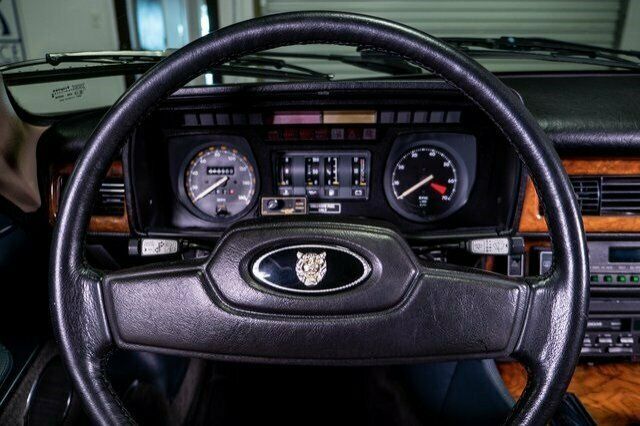 1988 White Jaguar XJS 2D Convertible