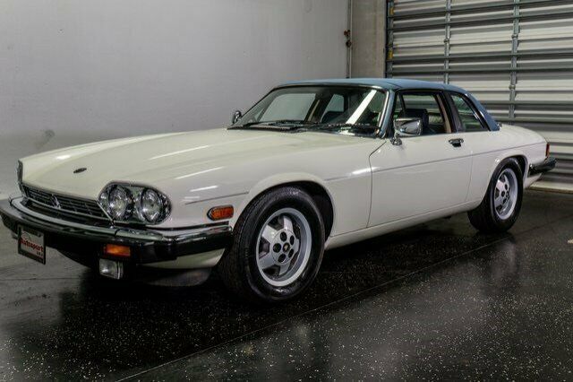 1988 White Jaguar XJS 2D Convertible