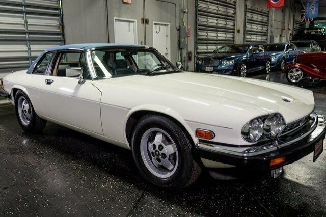 1988 White Jaguar XJS 2D Convertible