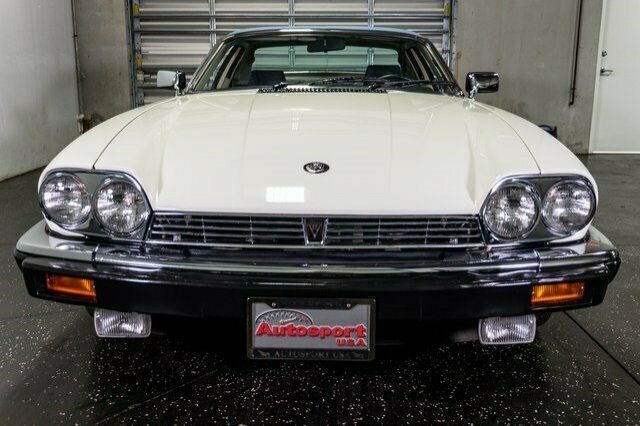 1988 White Jaguar XJS 2D Convertible