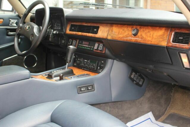 1988 White Jaguar XJS Coupe