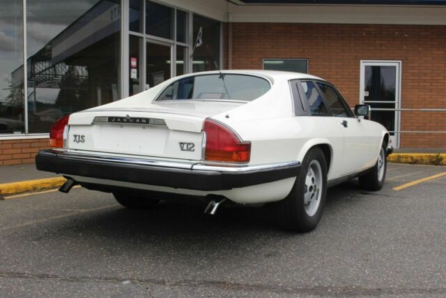 1988 White Jaguar XJS Coupe