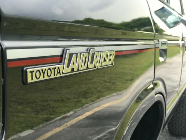 1988 Black Toyota Land Cruiser Wagon
