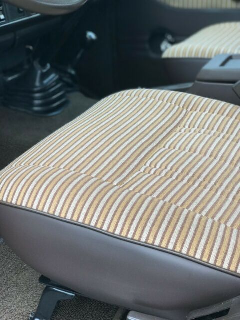 1988 Black Toyota Land Cruiser Wagon