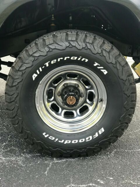 1988 Black Toyota Land Cruiser Wagon