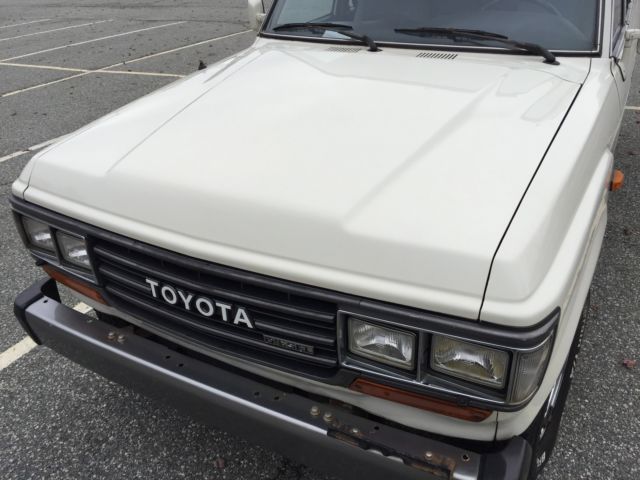 1980 White Toyota Land Cruiser Wagon