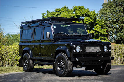 1988 Black  Land Rover Defender SUV