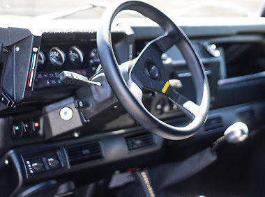 1988 Black  Land Rover Defender SUV