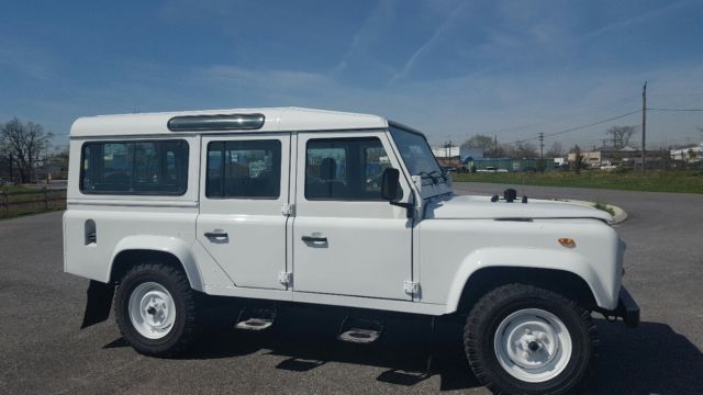 1988 White Land Rover Defender SUV