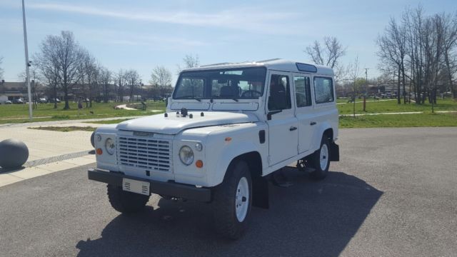 1988 White Land Rover Defender SUV