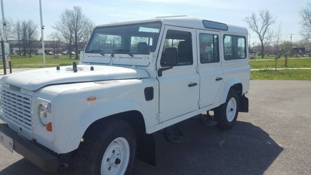 1988 White Land Rover Defender SUV