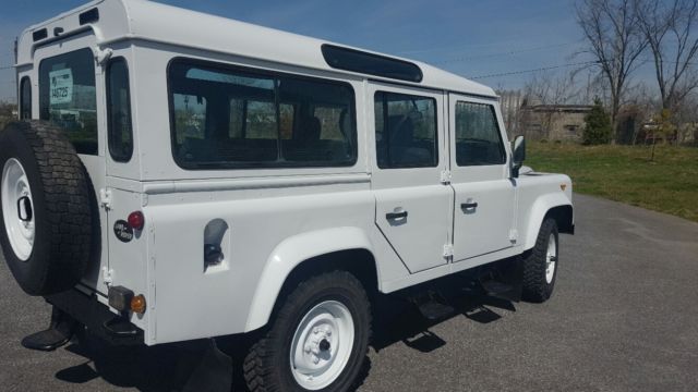 1988 White Land Rover Defender SUV