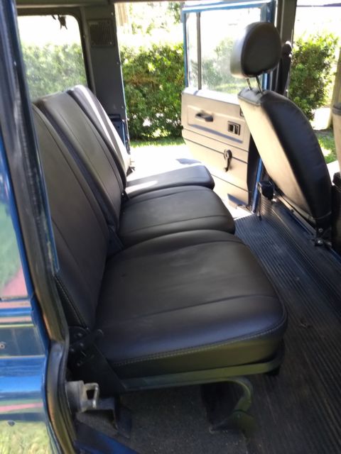 1988 Blue Land Rover Defender SUV