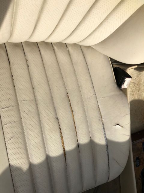 1988 Red Mercedes-Benz 500-Series Convertible