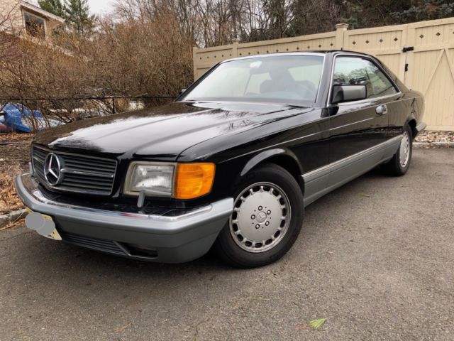 1988 Black Mercedes-Benz 500-Series Coupe