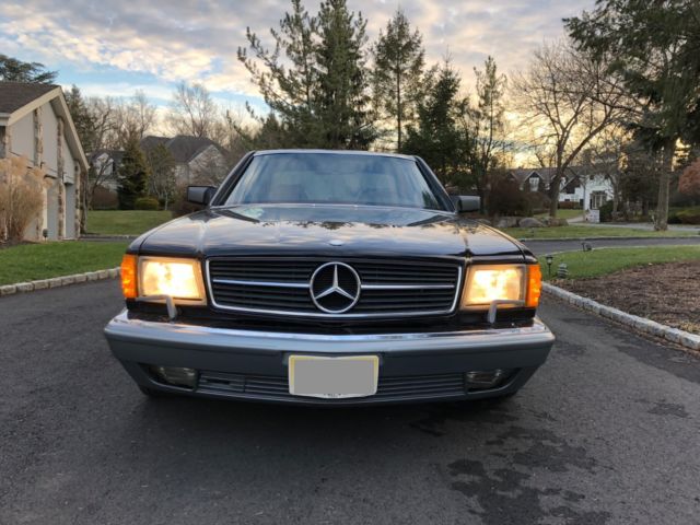 1988 Black Mercedes-Benz 500-Series Coupe