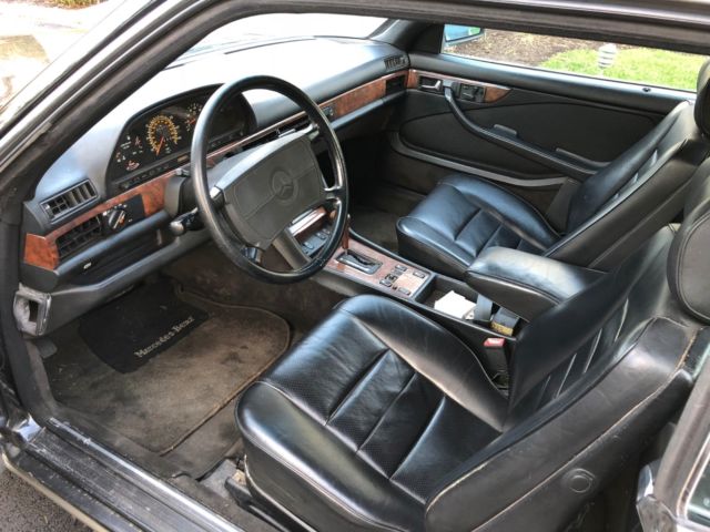 1988 Black Mercedes-Benz 500-Series Coupe