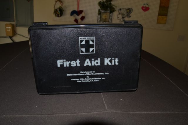 1988 Red Mercedes-Benz SL-Class Convertible