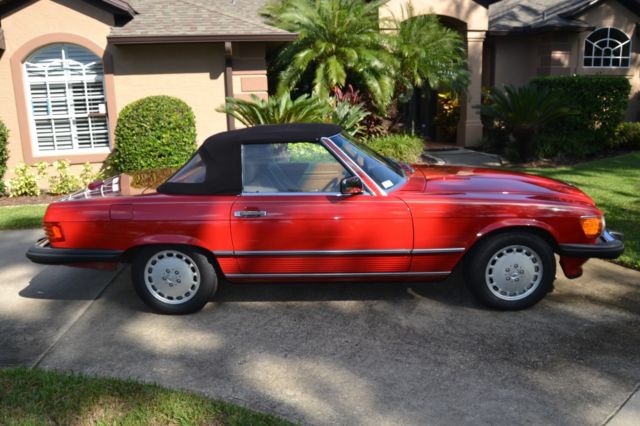 1988 Red Mercedes-Benz SL-Class Convertible