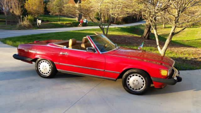 1988 Red Mercedes-Benz SL-Class Convertible
