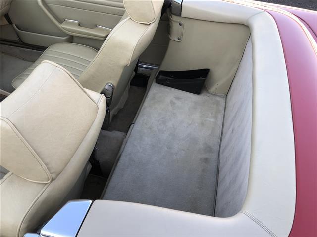 1988 Red Mercedes-Benz 500-Series Convertible