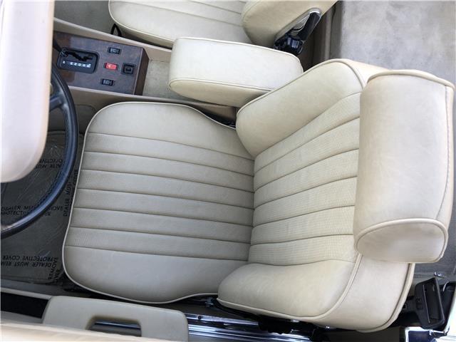 1988 Red Mercedes-Benz 500-Series Convertible