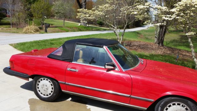 1988 Red Mercedes-Benz SL-Class Convertible