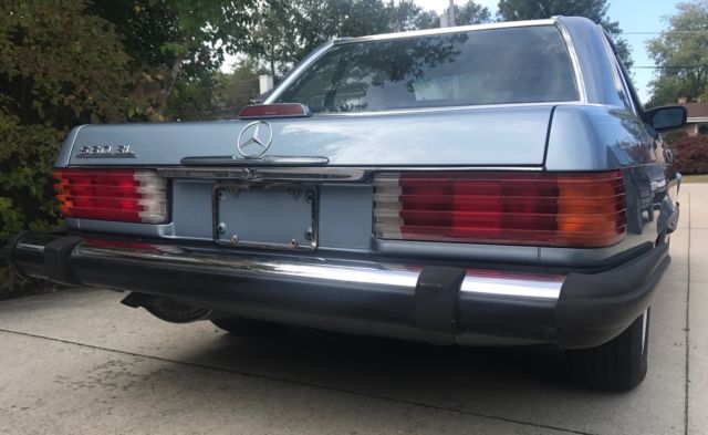 1988 Blue Mercedes-Benz SL-Class Convertible