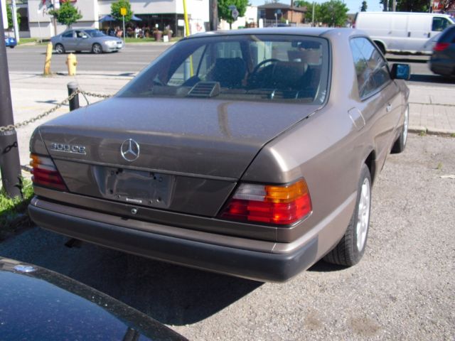 1988 Brown Mercedes-Benz 300-Series Coupe