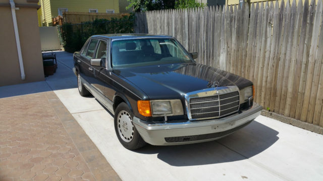 1988 Black Mercedes-Benz S-Class Sedan