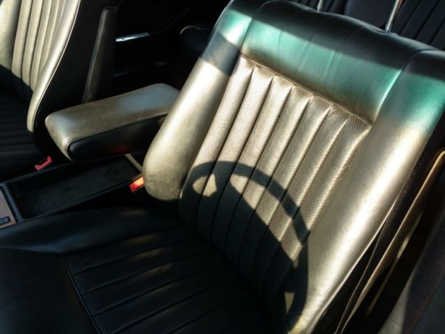 1988 Black Mercedes-Benz S-Class Sedan