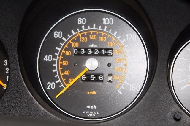 1988 Red Mercedes-Benz 500-Series --