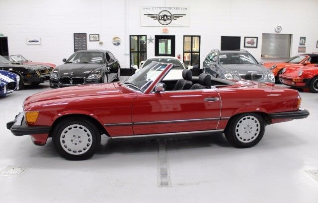 1988 Red Mercedes-Benz 500-Series --