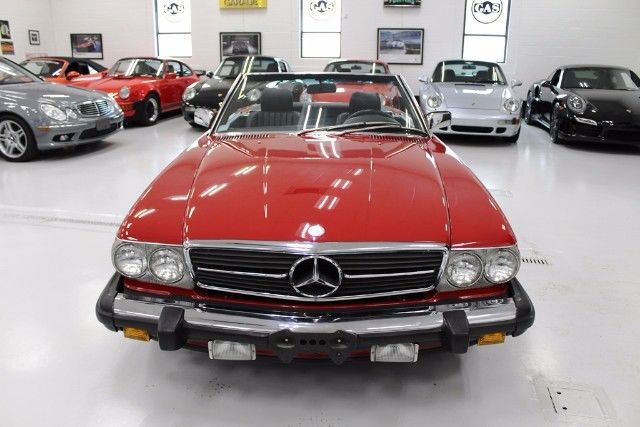 1988 Red Mercedes-Benz 500-Series --